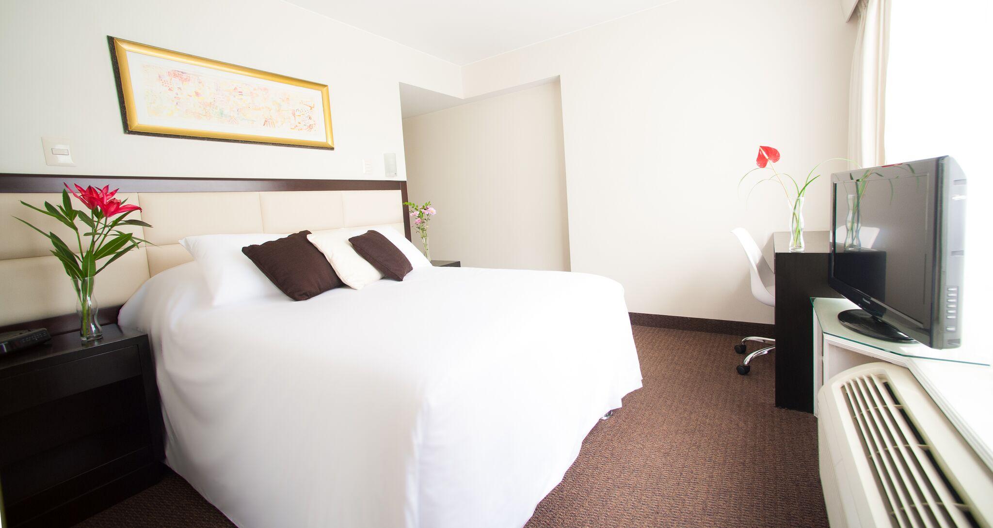 Hotel Roosevelt &