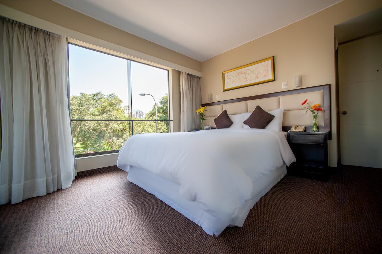 Hotel Roosevelt & Lima